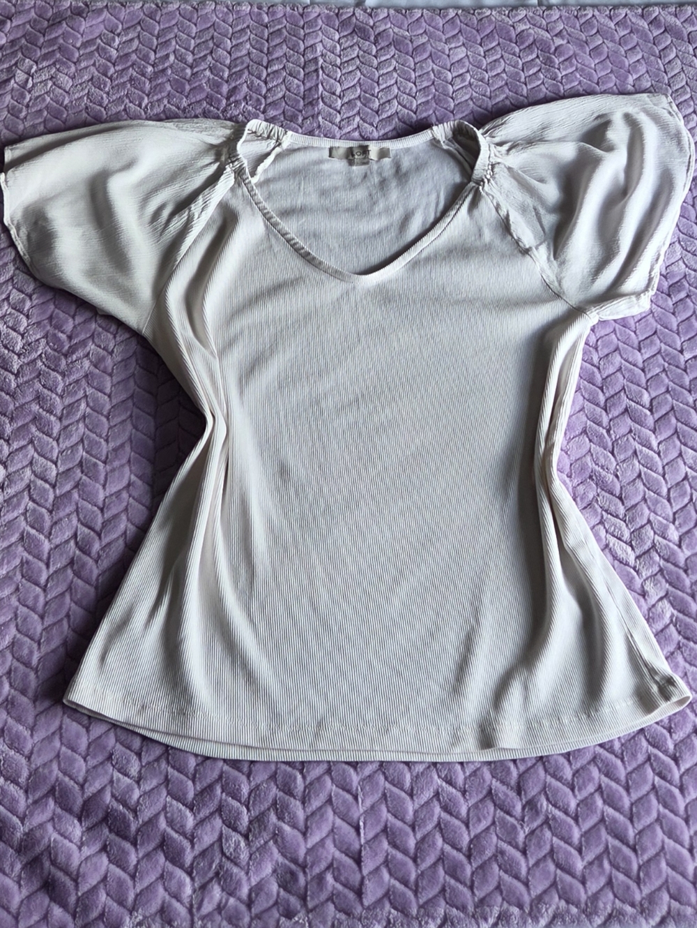 LOFT Cream Short-Sleeve V-Neck Flutter Sleeve Top